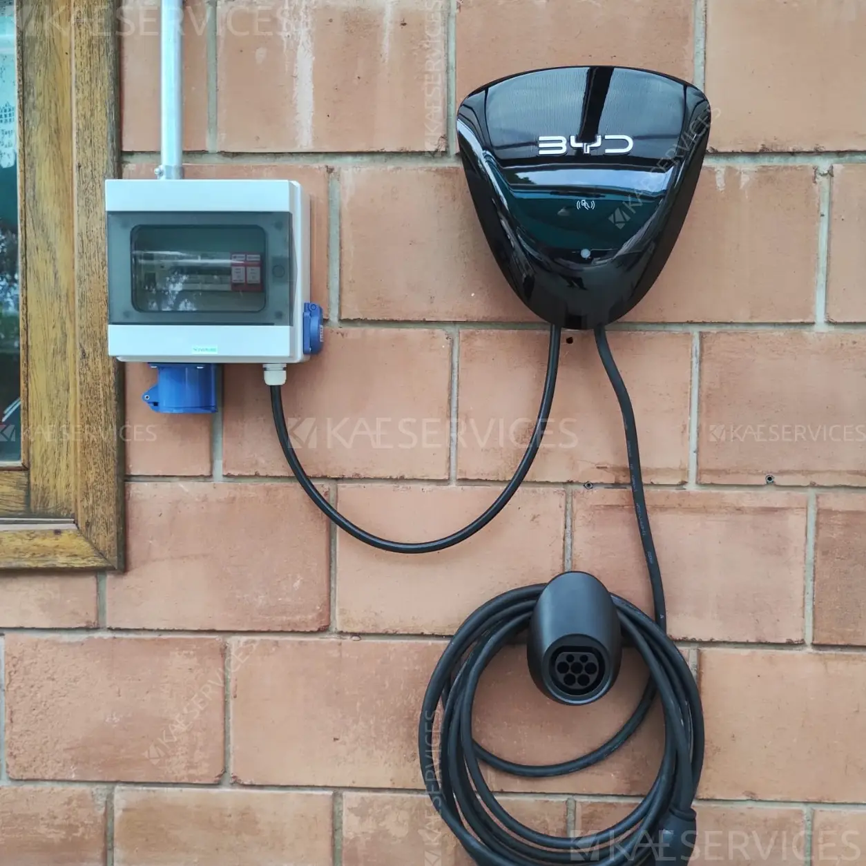 Instalacao De Wallbox Para Mini Dolphin realizado pela KAE Services em Jundiai