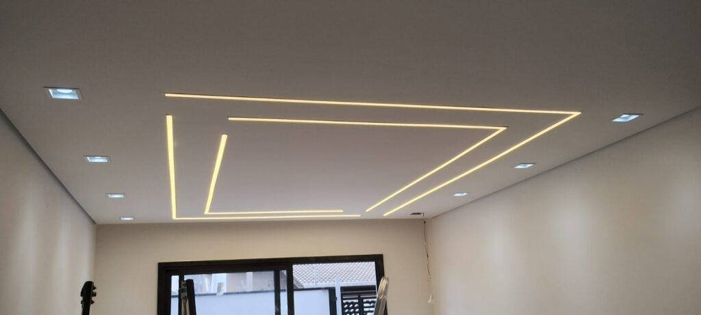 Instalação de perfis de led